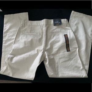 Men’s Gap chino pants